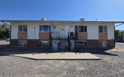 Upstairs Apartment 2859 Elm Cir #19