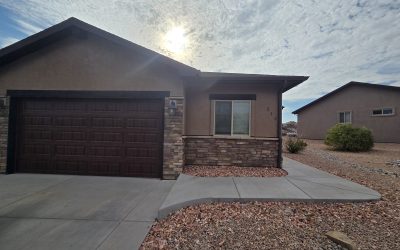 House-212 Hideaway Lane